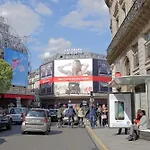 Warm & Cozy T2 In The Heart Of Paris 02